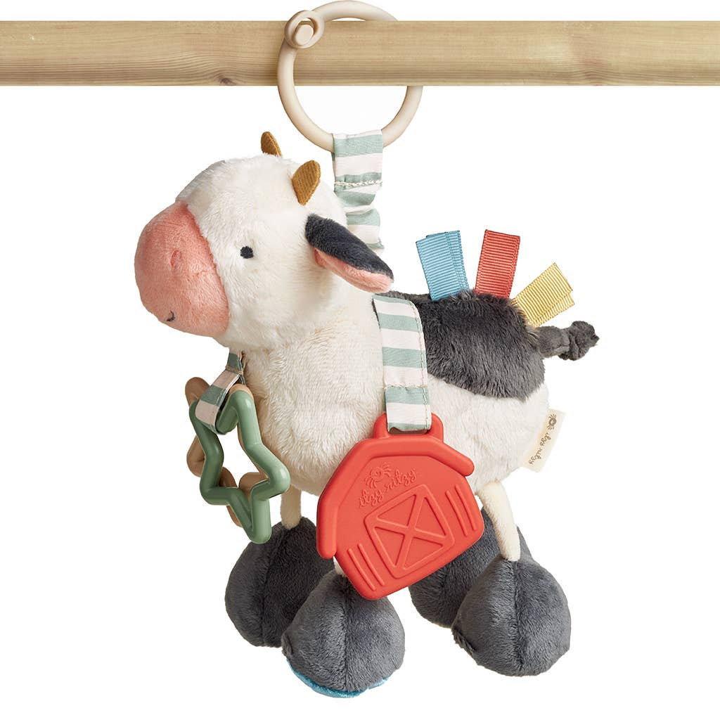 Itzy Friends Link & Love™ Activity Plush || Cow