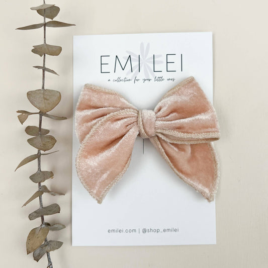 Velvet Fable Bow Hair Clip || Blush